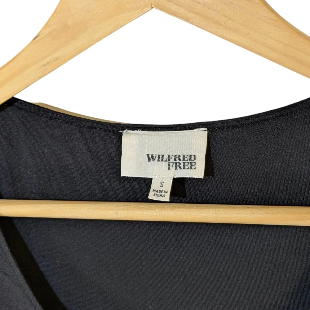 Aritzia - Wilfred Black Sheath Mini Dress Scoop Neck Short Sleeve - Picture 4 of 7